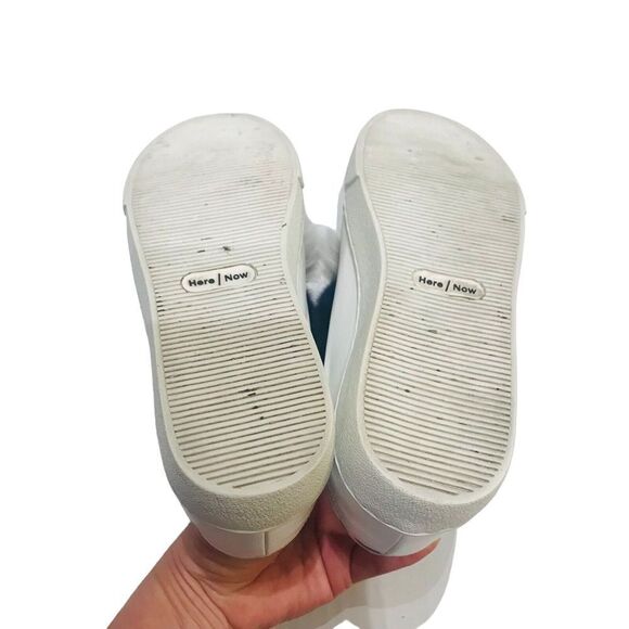 Here Now Fox Pom Pom Sneakers Platform Shoes Slip On Size 6.5 White Leather - Picture 14 of 16
